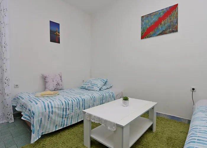 Apartmán With Parking Space - 24866 Rijeka